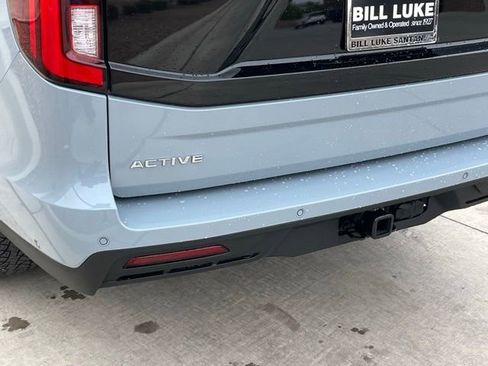 Used 2025 Ford Expedition Active AWD/4WD image 11