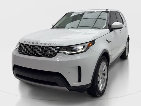 Used 2023 Land Rover Discovery S AWD/4WD image 4