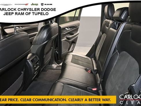 Used 2023 Jeep Grand Cherokee Altitude AWD/4WD image 27