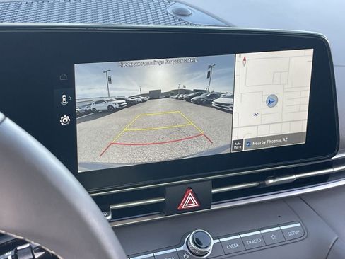 Certified 2025 Hyundai Elantra SEL FWD image 25