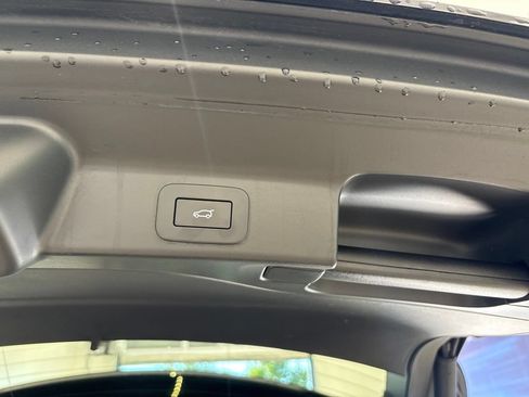 Used 2023 Jaguar F-PACE S AWD/4WD image 18