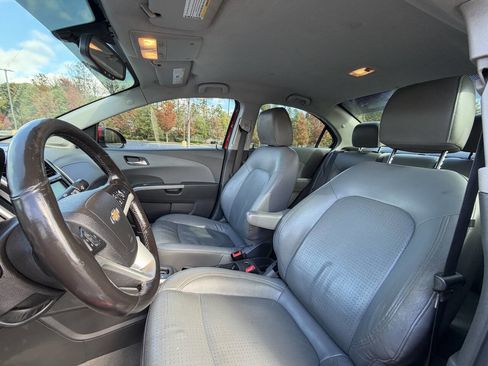 Used 2017 Chevrolet Sonic Premier image 24