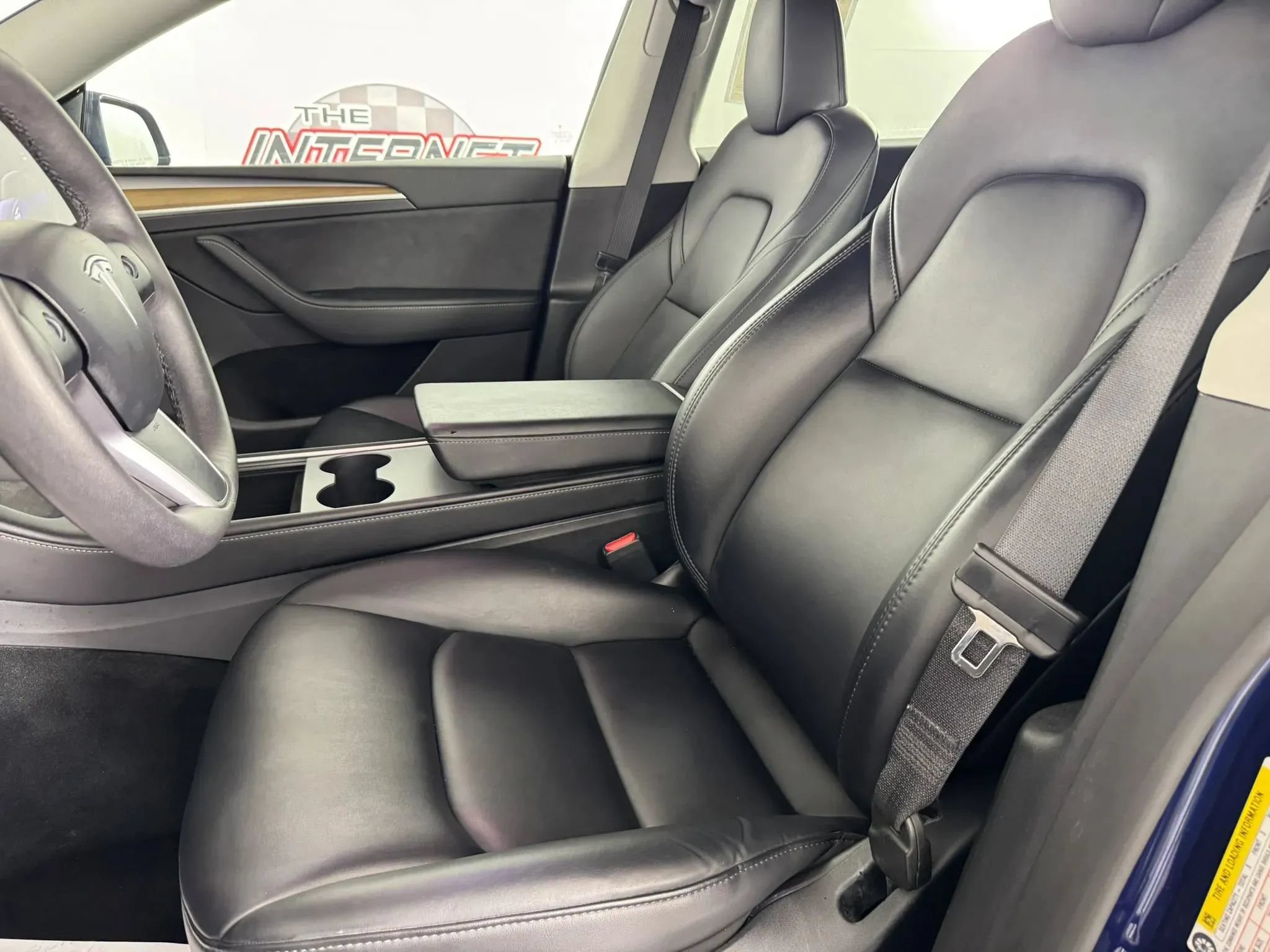 Used 2023 Tesla Model Y Long Range AWD/4WD image 31