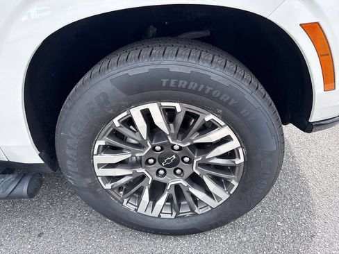 Used 2025 Chevrolet Tahoe Z71 AWD/4WD image 13
