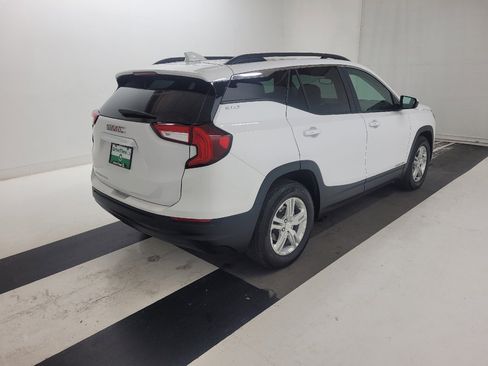 Used 2022 GMC Terrain SLE w/ Driver Convenience Package FWD image 9