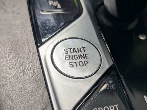 Used 2022 BMW X5 xDrive40i w/ Parking Assistance Package image 23