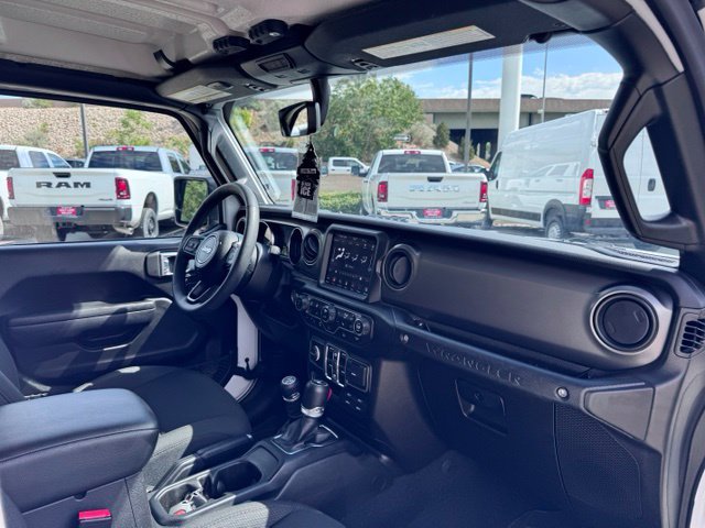 Used 2023 Jeep Wrangler Unlimited w/ Cold Weather Group AWD/4WD image 13