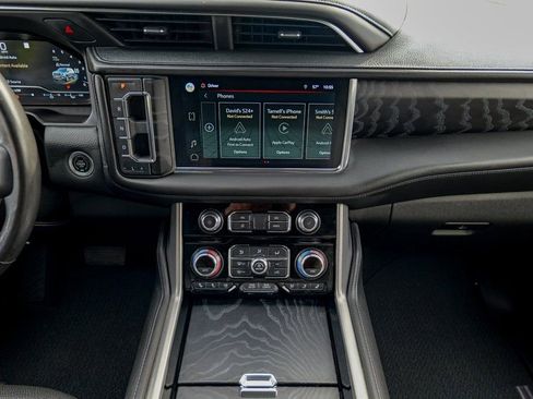 Used 2022 GMC Yukon XL Denali image 48