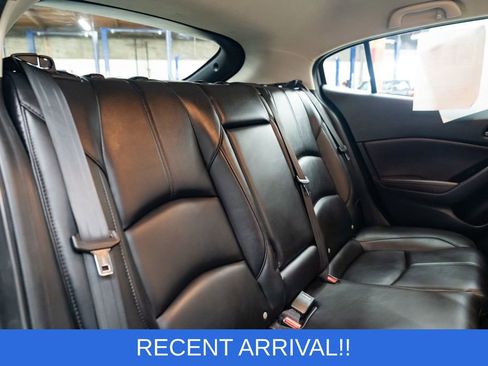 Used 2017 MAZDA MAZDA3 Touring image 29