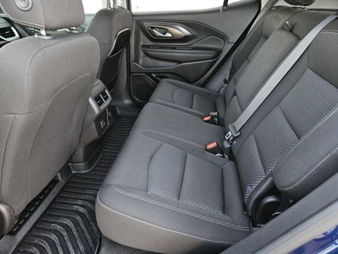 Used 2023 GMC Terrain SLE w/ Driver Convenience Package FWD image 30
