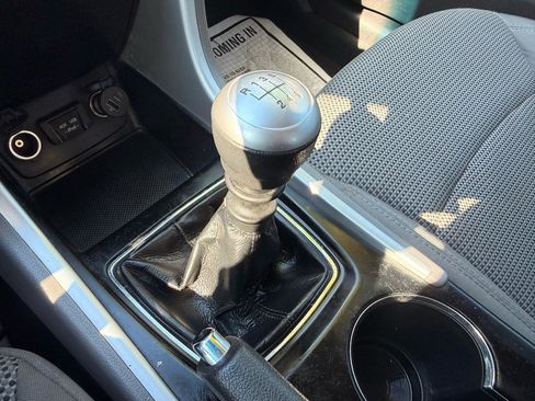 Used 2011 Hyundai Sonata GLS image 16