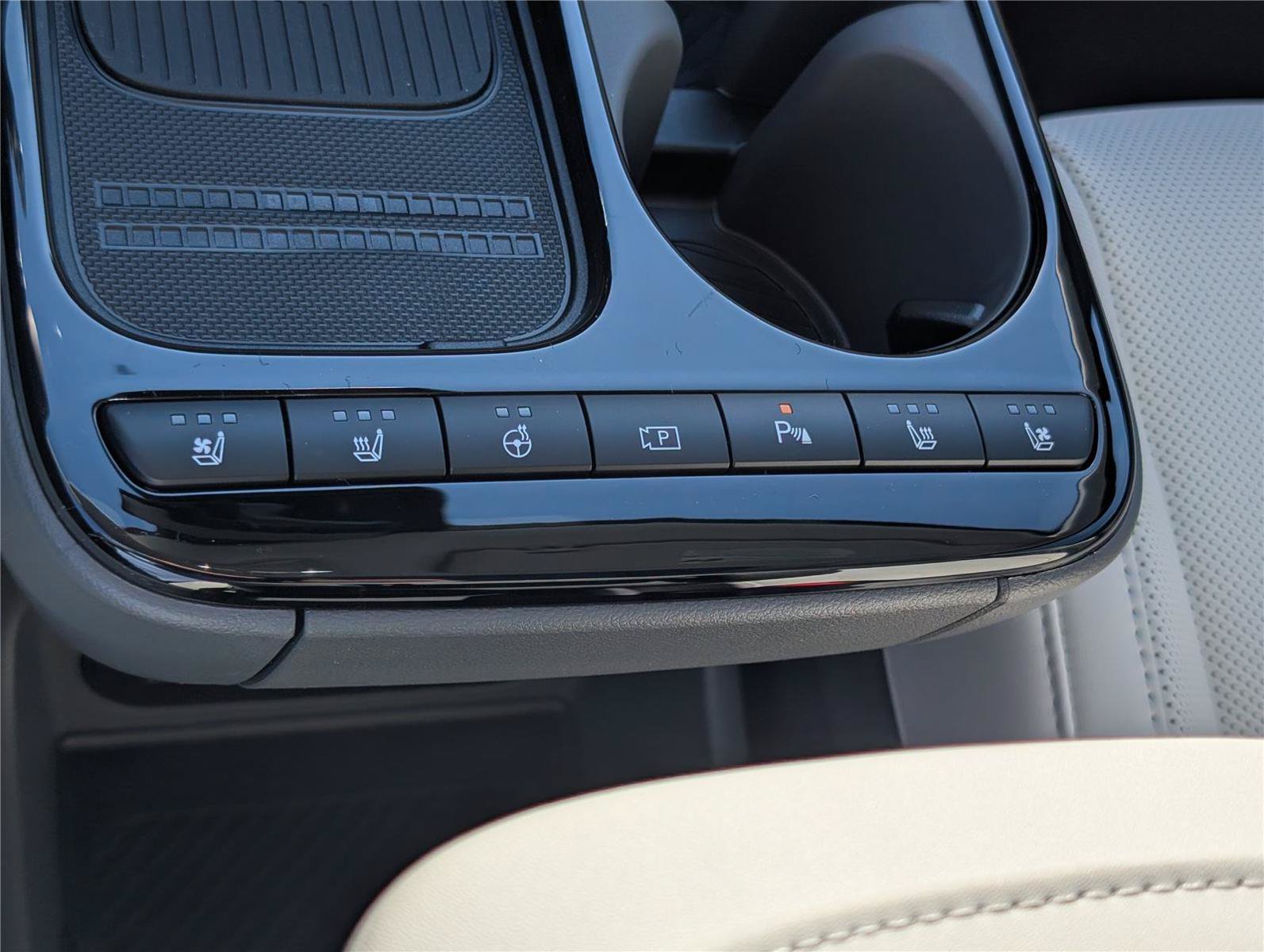 New 2027 Hyundai Ioniq 5 Limited RWD image 23