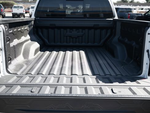 New 2026 Chevrolet Colorado ZR2 w/ Off-Road Front Bumper Package image 16