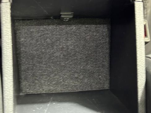 Used 2019 Toyota Tacoma TRD Sport image 32