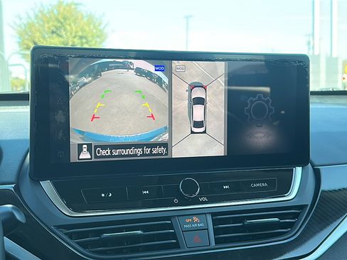 Used 2023 Nissan Altima 2.0 SR image 33