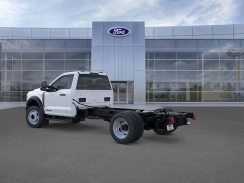 New 2026 Ford F450 XL w/ XL Chrome Package image 4