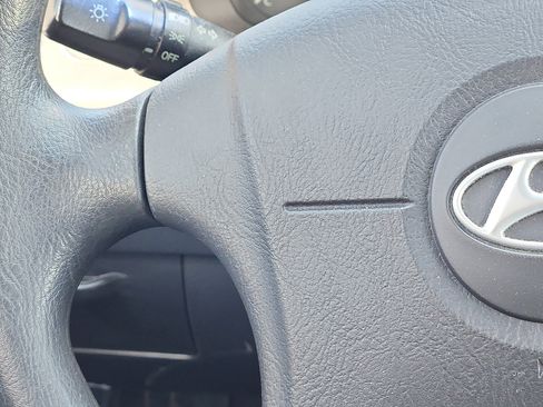 Used 2006 Hyundai Elantra GLS image 15