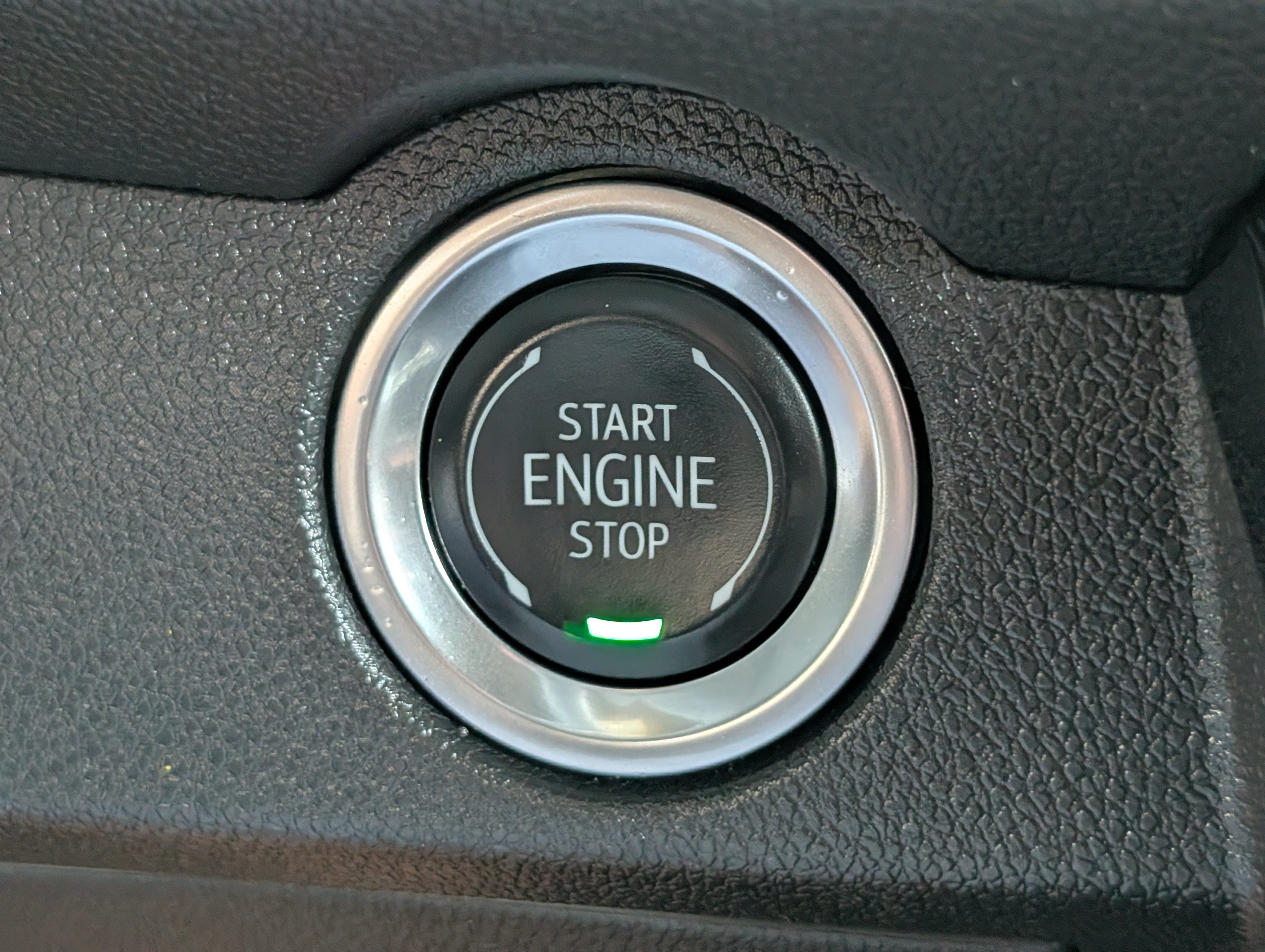 Used 2025 Chevrolet Traverse RS w/ LPO, Floor Liner Package FWD image 28