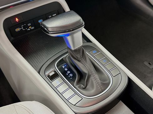 Used 2024 Hyundai Kona SEL image 25