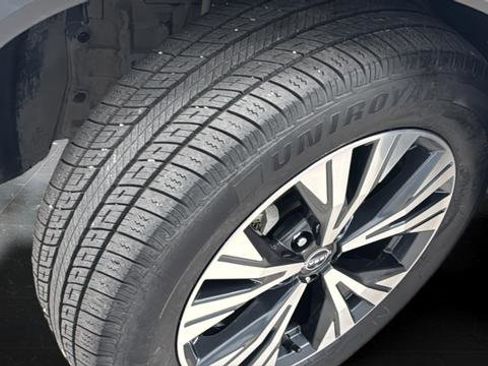 Used 2022 Nissan Rogue SV AWD/4WD image 33
