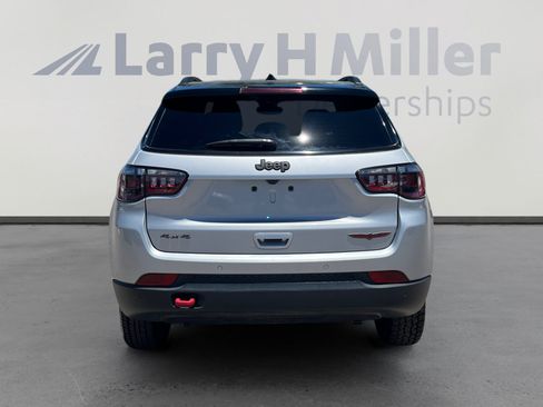 Certified 2024 Jeep Compass Trailhawk AWD/4WD image 4
