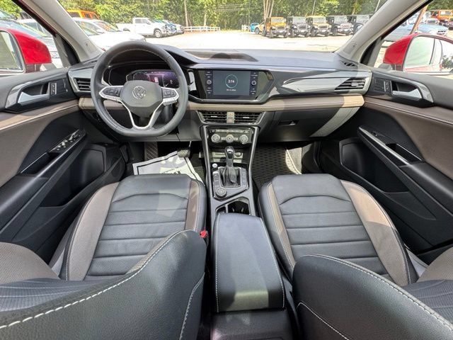 Certified 2022 Volkswagen Taos SEL w/ Panoramic Sunroof Package AWD/4WD image 13