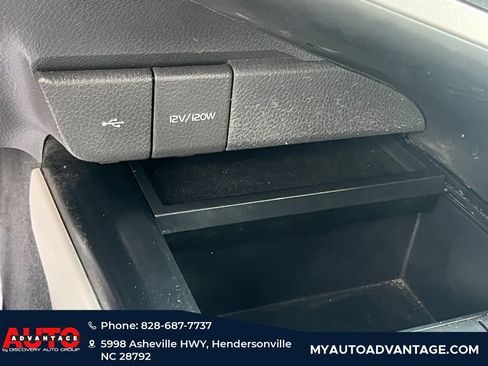 Used 2020 Toyota Camry LE w/ Convenience Package image 18