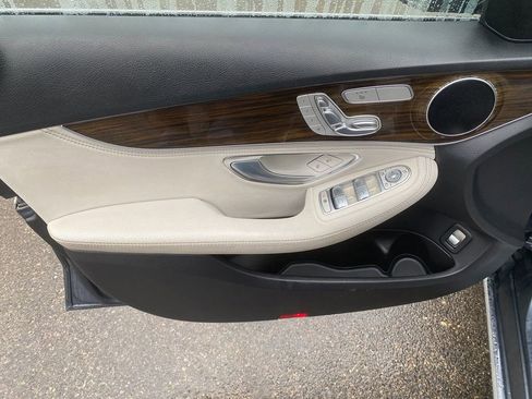 Used 2016 Mercedes-Benz C 300 4MATIC Sedan image 11