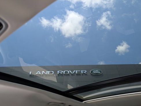Certified 2025 Land Rover Range Rover Velar S image 18