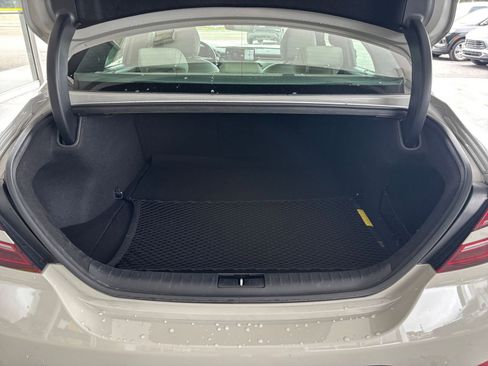 Used 2025 Genesis G70 2.5T image 31