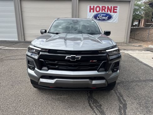 Used 2024 Chevrolet Colorado Z71 w/ Z71 Convenience Package 2 AWD/4WD image 9