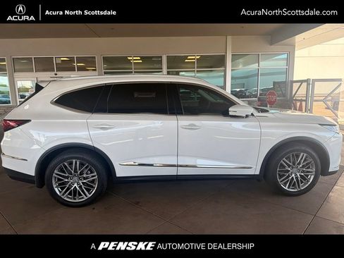 Used 2023 Acura MDX SH-AWD w/ Advance Package image 5