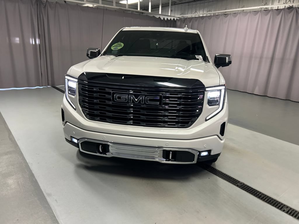 Used 2024 GMC Sierra 1500 Denali Ultimate AWD/4WD image 2
