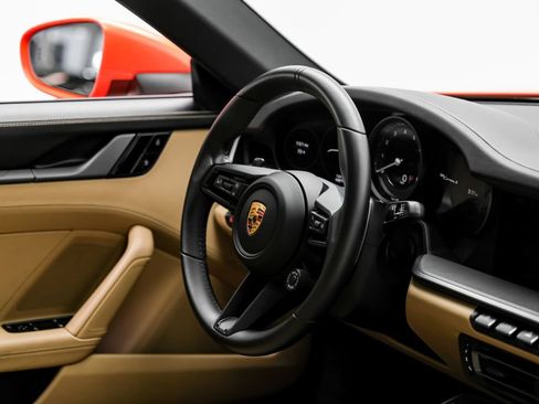 Used 2021 Porsche 911 Carrera S RWD image 15