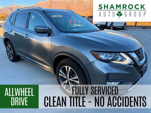 Used 2018 Nissan Rogue SL image 1