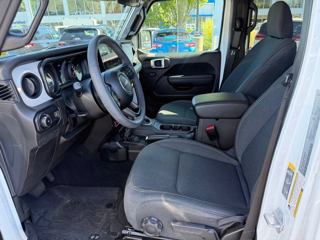 Used 2024 Jeep Wrangler Unlimited Sport AWD/4WD image 14