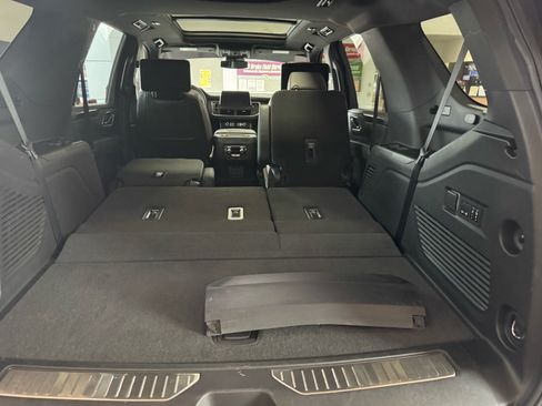 Used 2023 GMC Yukon AT4 w/ Max Trailering Package AWD/4WD image 10