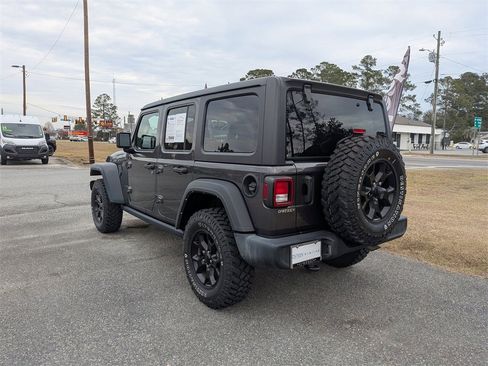 Used 2021 Jeep Wrangler Unlimited Sport image 7