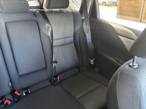Used 2025 Nissan Rogue SV FWD image 39