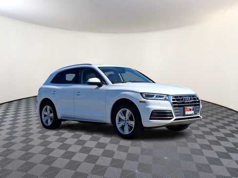 Used 2018 Audi Q5 2.0T Premium Plus w/ Premium Plus Package AWD/4WD image 4