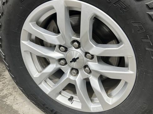 Used 2020 Chevrolet Silverado 1500 RST image 9