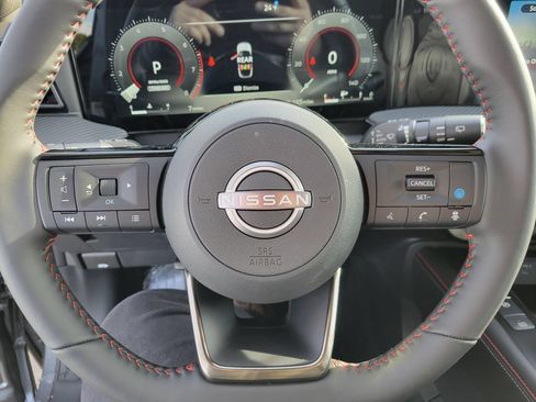 New 2026 Nissan Kicks SR w/ SR Premium Package AWD/4WD image 9