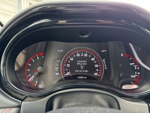 Used 2024 Dodge Durango GT image 28