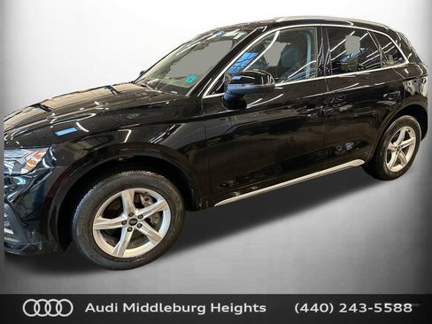 Certified 2023 Audi Q5 2.0T Premium w/ Convenience Package image 2