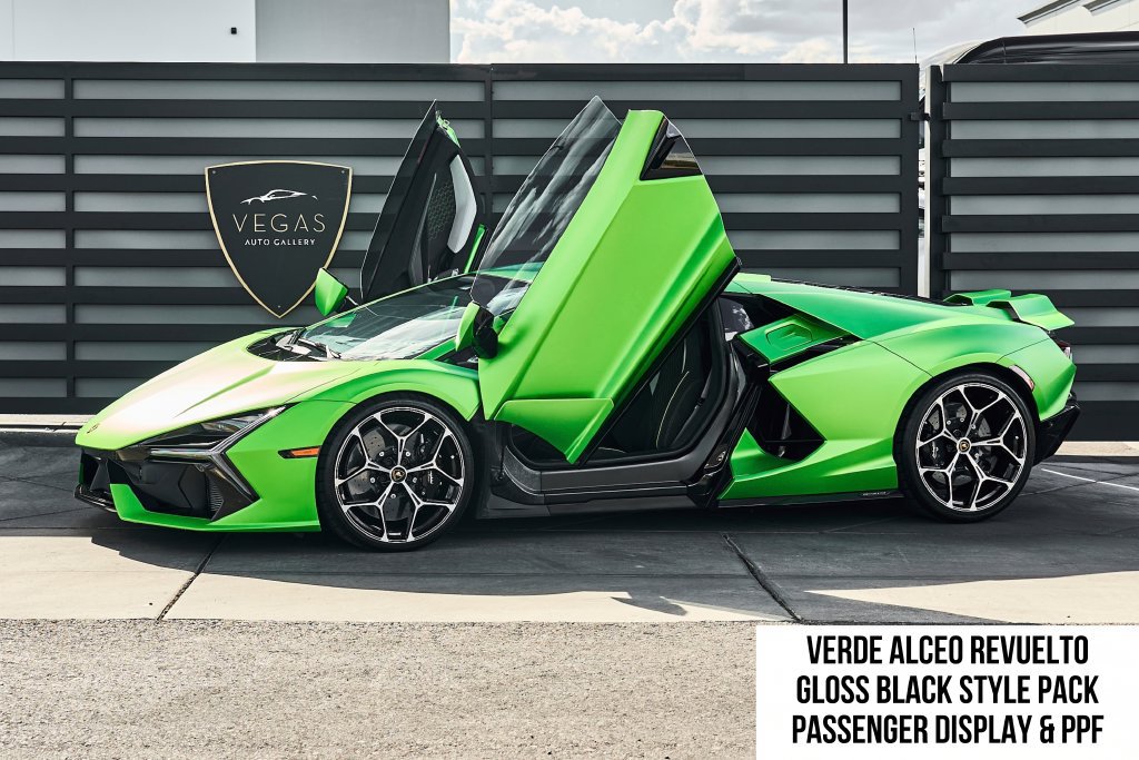 Used 2024 Lamborghini Revuelto AWD/4WD image 1