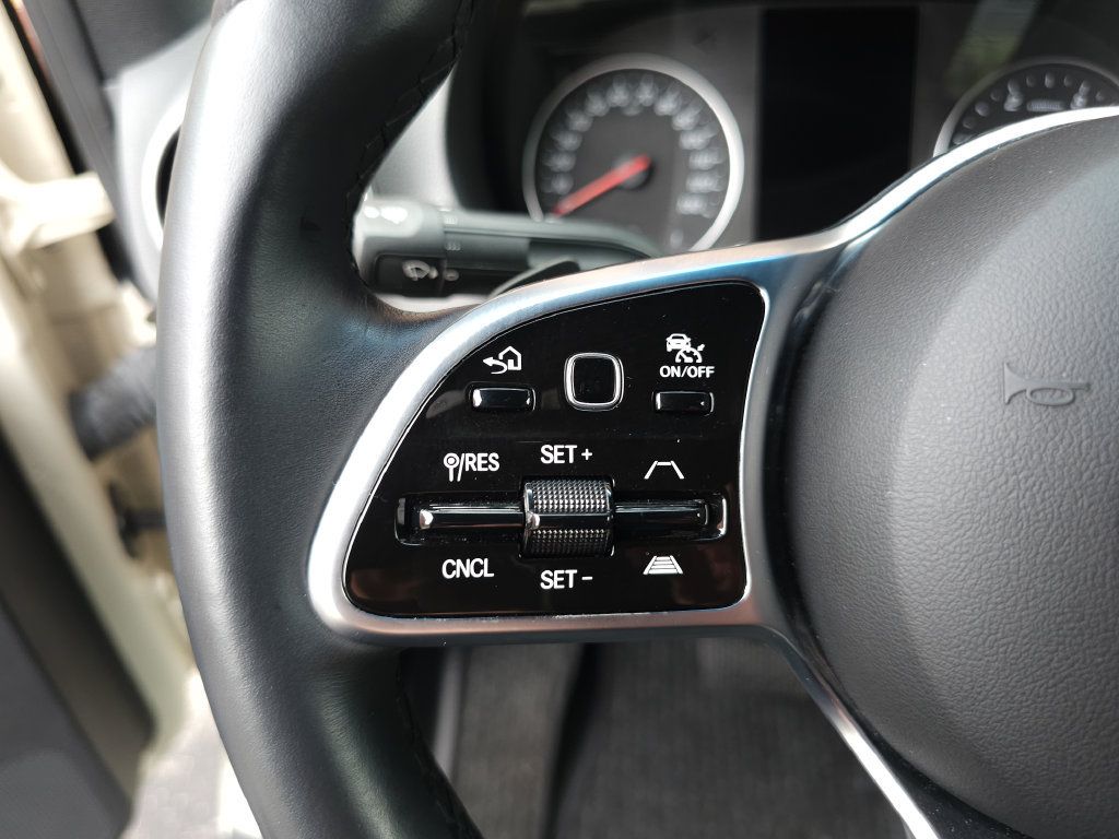 Used 2023 Mercedes-Benz Sprinter 2500 image 13