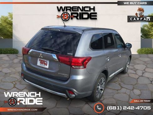 Used 2016 Mitsubishi Outlander SEL image 5