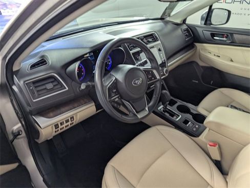 Used 2019 Subaru Outback 3.6R Limited image 11