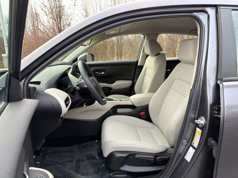 Used 2023 Honda HR-V LX image 10