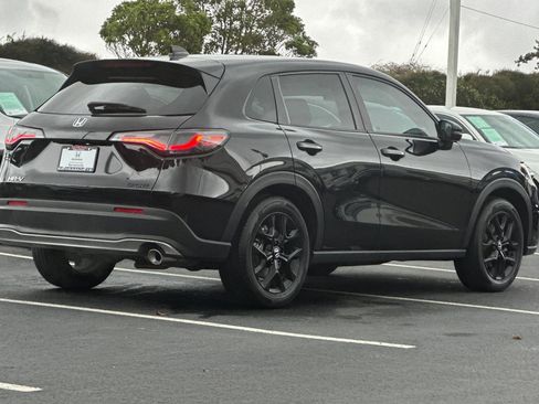 Certified 2025 Honda HR-V Sport image 8